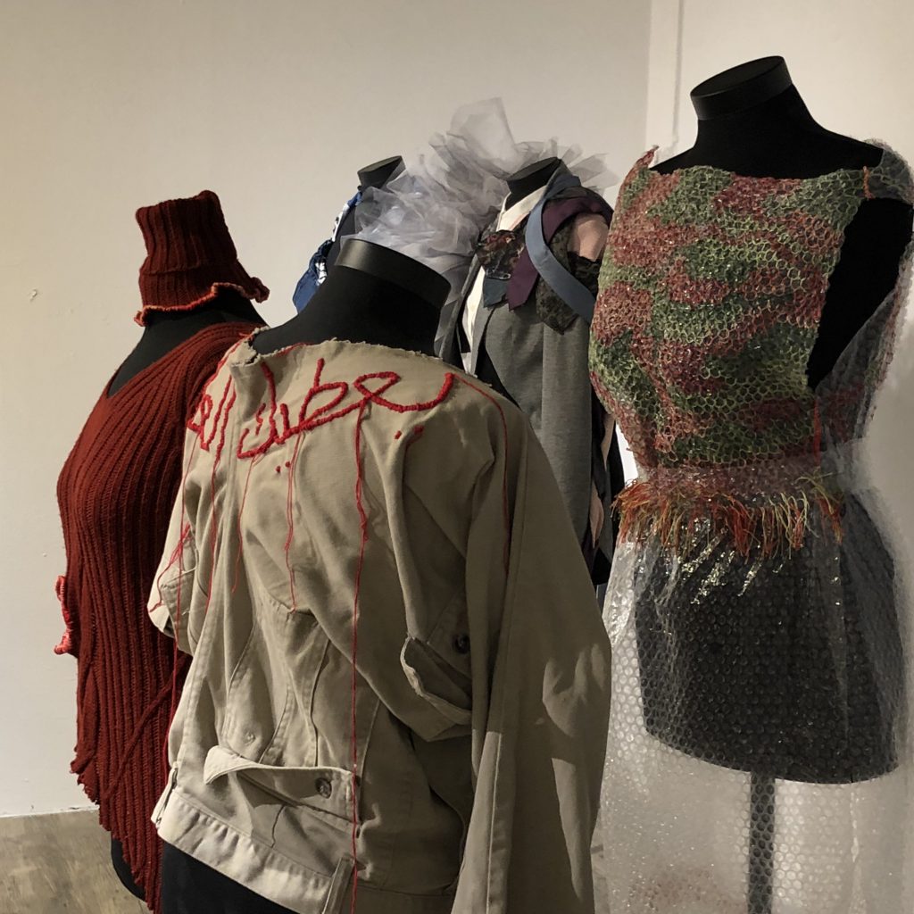 Arab Students at Shenkar College Make Beautiful Things by Mel Rosenberg - מל רוזנברג - Ourboox.com