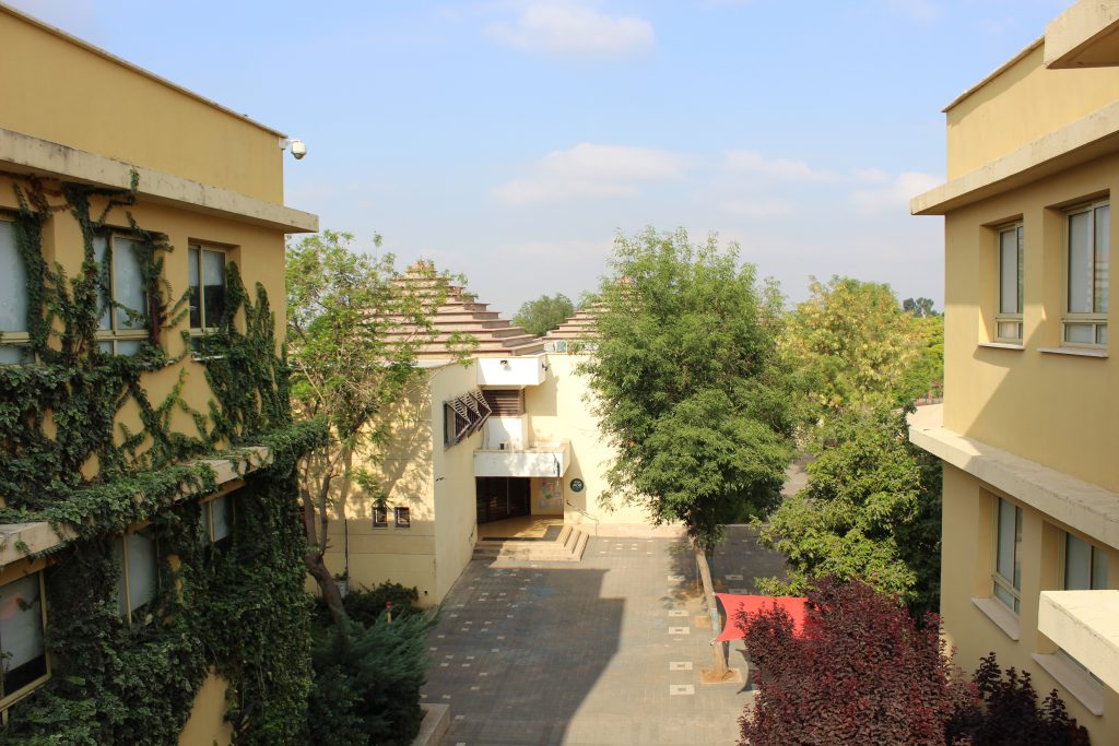 תיכון שוהם בתמונות by Ariel Klefner - Ourboox.com