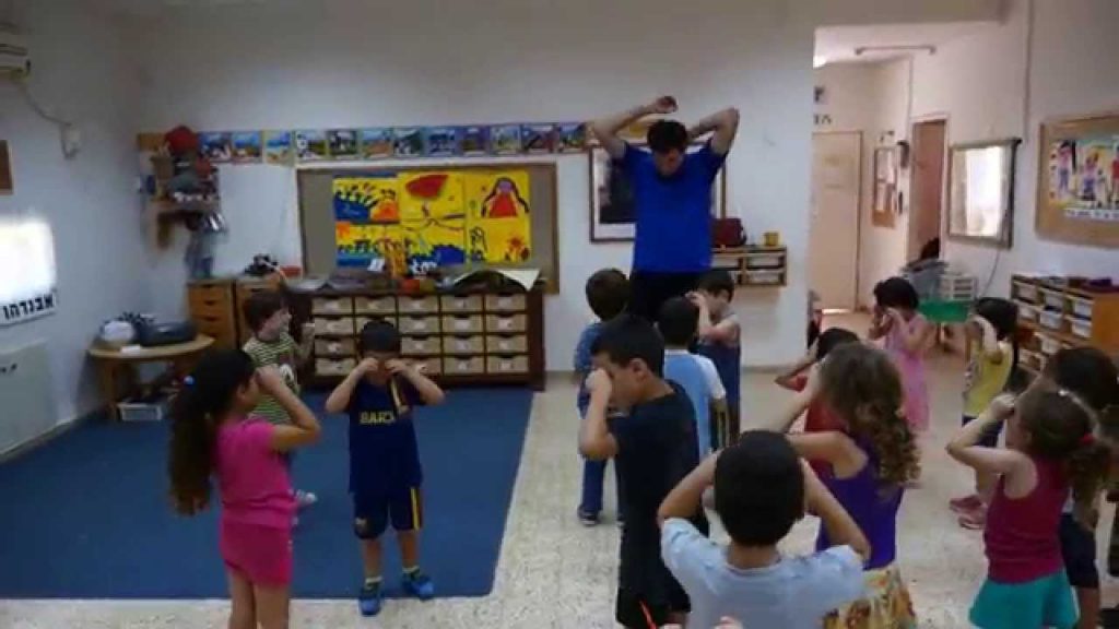 חנוכה – גן ניצן by abigail - Illustrated by יובל אביגיל בולנדי - Ourboox.com