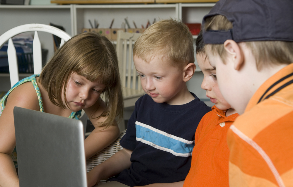 חנוכה – גן ניצן by abigail - Illustrated by יובל אביגיל בולנדי - Ourboox.com