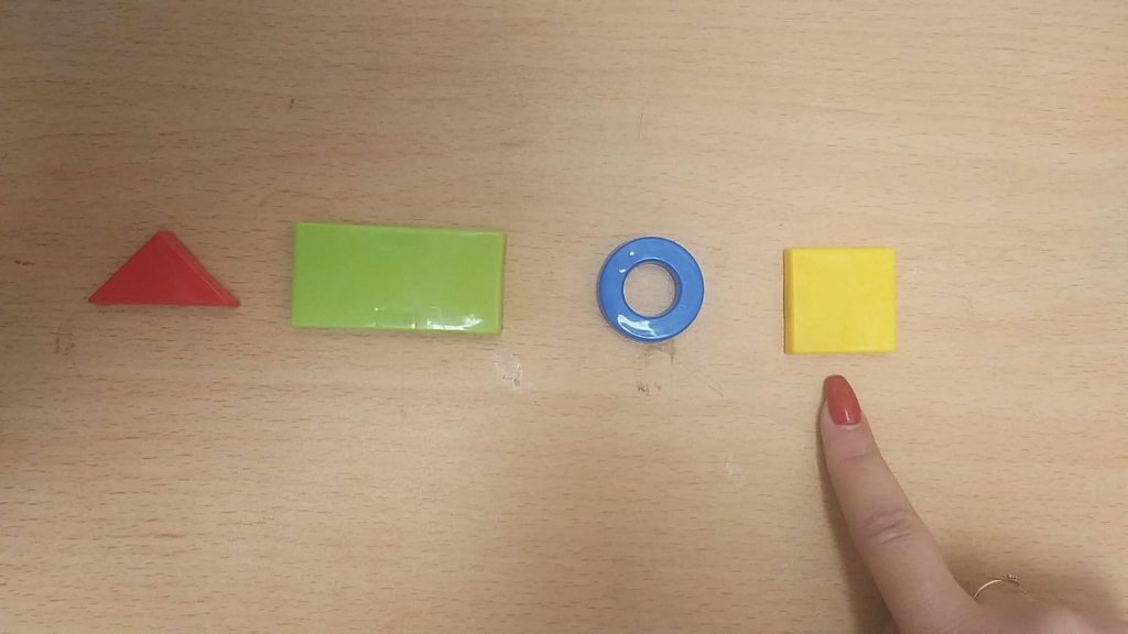 לימוד צורות by hodaya - Illustrated by רוני רחמין 204521173 והודיה כהן 201604964 - Ourboox.com