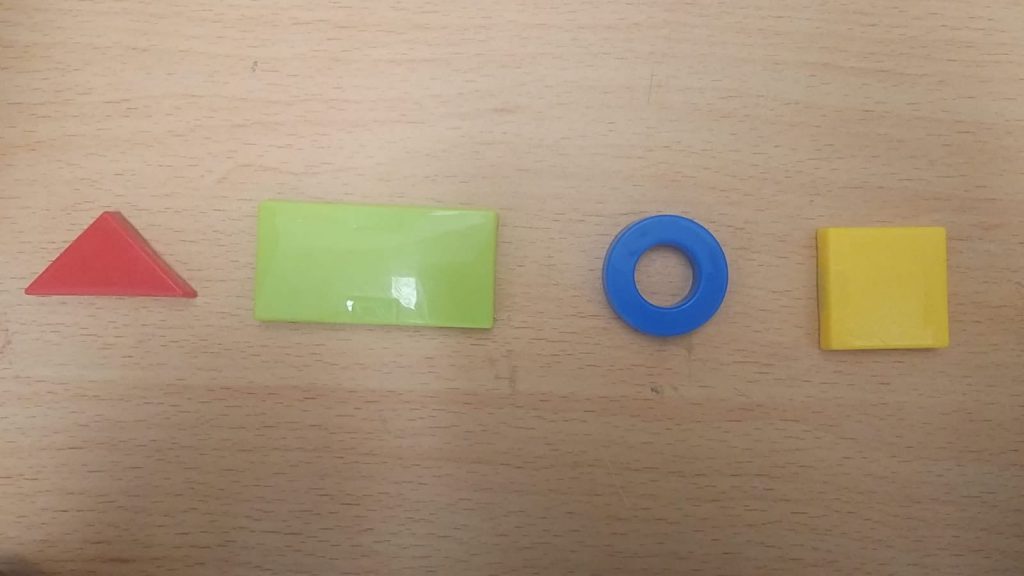 לימוד צורות by hodaya - Illustrated by רוני רחמין 204521173 והודיה כהן 201604964 - Ourboox.com