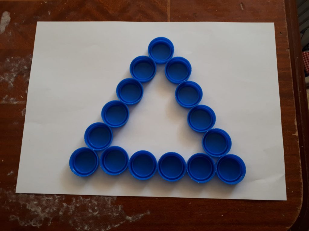 לימוד צורות by hodaya - Illustrated by רוני רחמין 204521173 והודיה כהן 201604964 - Ourboox.com