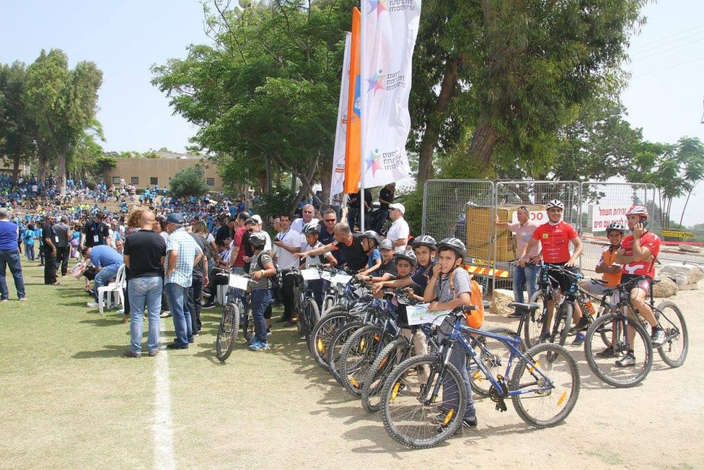 אולימפיאדת הילדים by yifat machluf - Illustrated by יפעת מכלוף - Ourboox.com