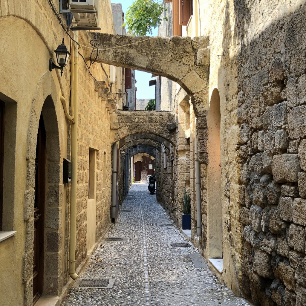 Lost in Rhodes by Mel Rosenberg - מל רוזנברג - Ourboox.com