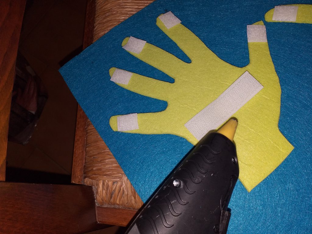 Lavorare sul libro sensoriale by Vincenza e Emilia - Illustrated by Vincenza & Emilia - Ourboox.com