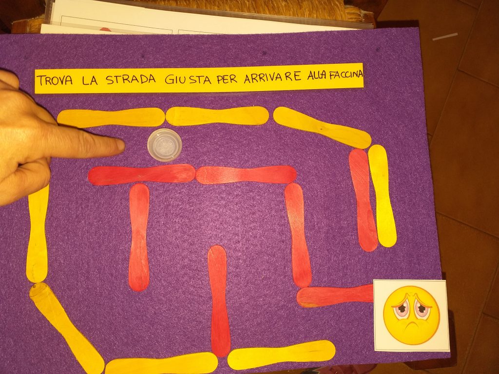 Lavorare sul libro sensoriale by Vincenza e Emilia - Illustrated by Vincenza & Emilia - Ourboox.com