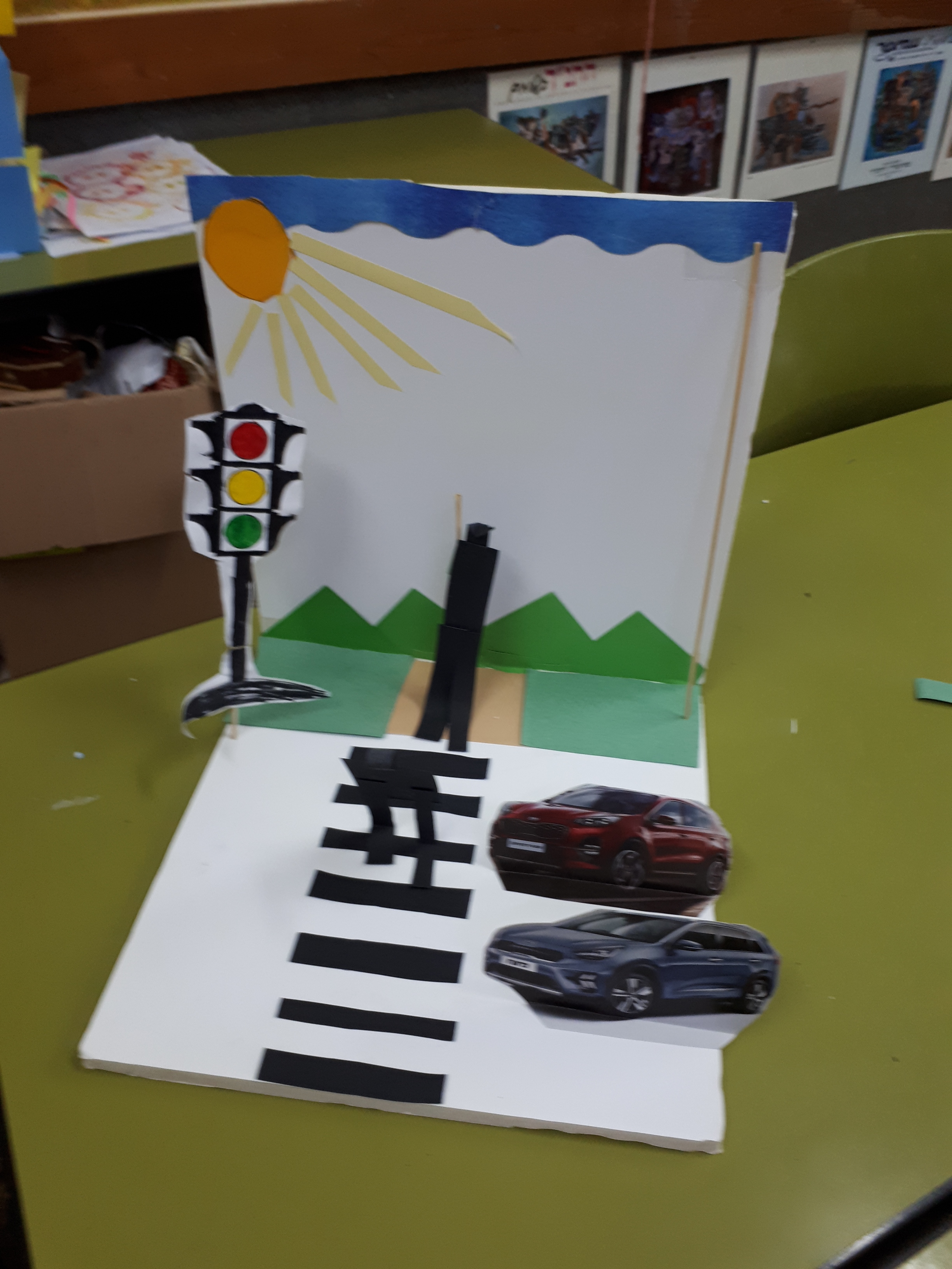 יצירות שבוע “זהירות בדרכים” by margarita - Ourboox.com