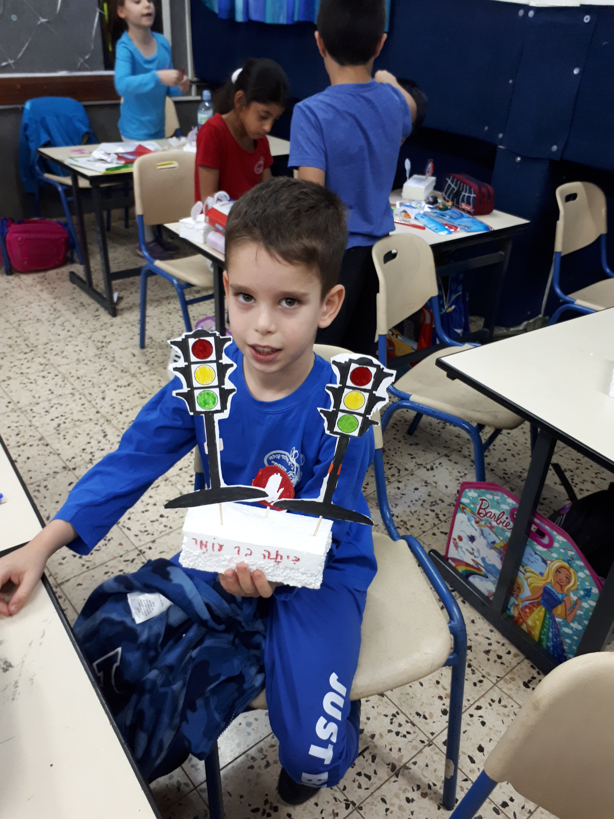 יצירות שבוע “זהירות בדרכים” by margarita - Ourboox.com