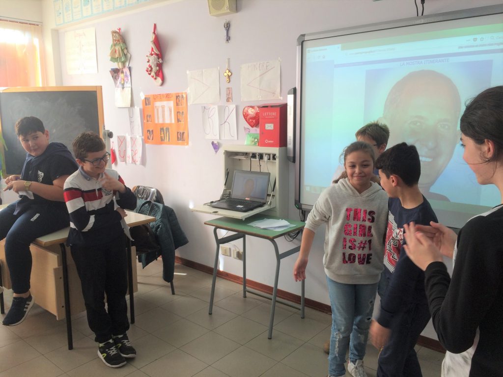 Padre Pino Puglisi: testimone di fede e di speranza by Rosaria Ricciardo - Illustrated by 5 A-B-C-D / Anno Scolastico 2017-18 /      8° I.C. "E. Vittorini" - SIRACUSA - Ourboox.com