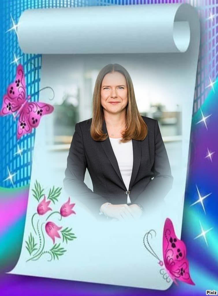 Women in Economy by SABAREANU LACRIMIOARA - Ourboox.com