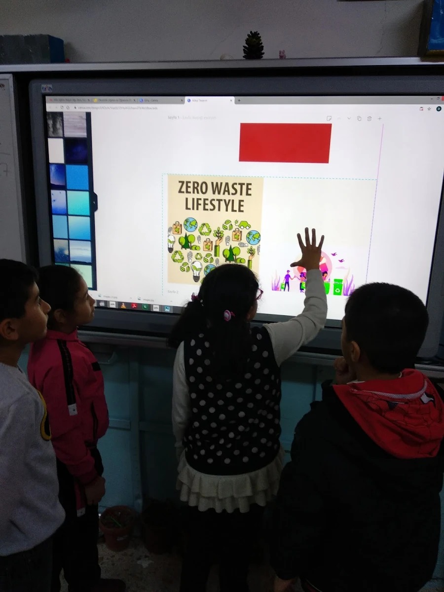 ZERO WASTE STUDENTS WEB 2.0 TOOLS by belgin dasdemir - Illustrated by ZERO WASTE STUDENTS - Ourboox.com