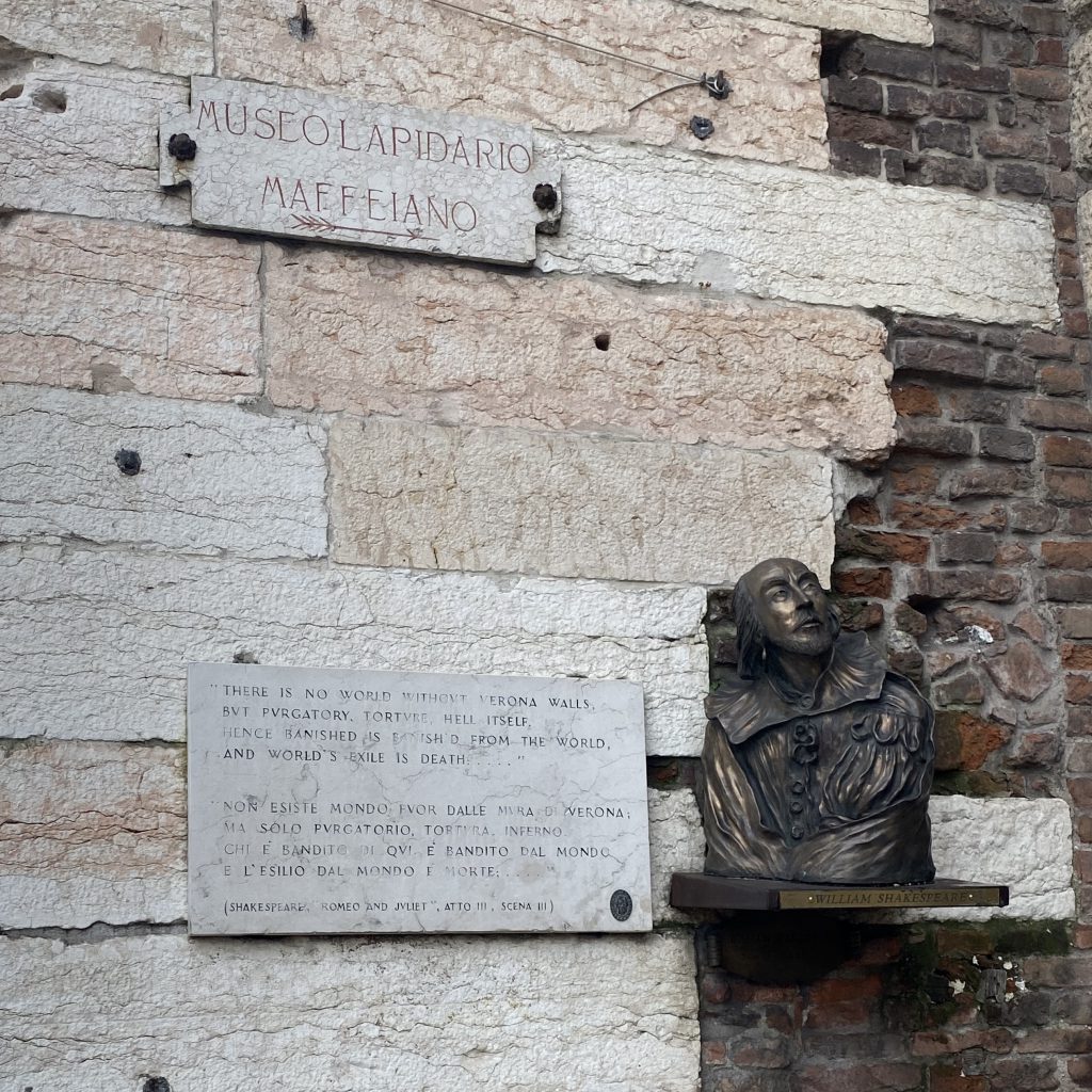 A trip to Verona by Gaia Ramponi - Ourboox.com