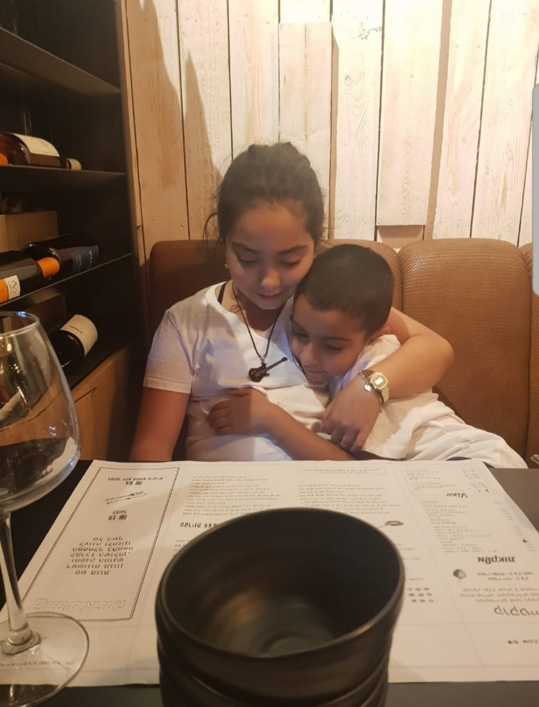 עבודת שורשים by roni amit - Illustrated by רוני עמית - Ourboox.com