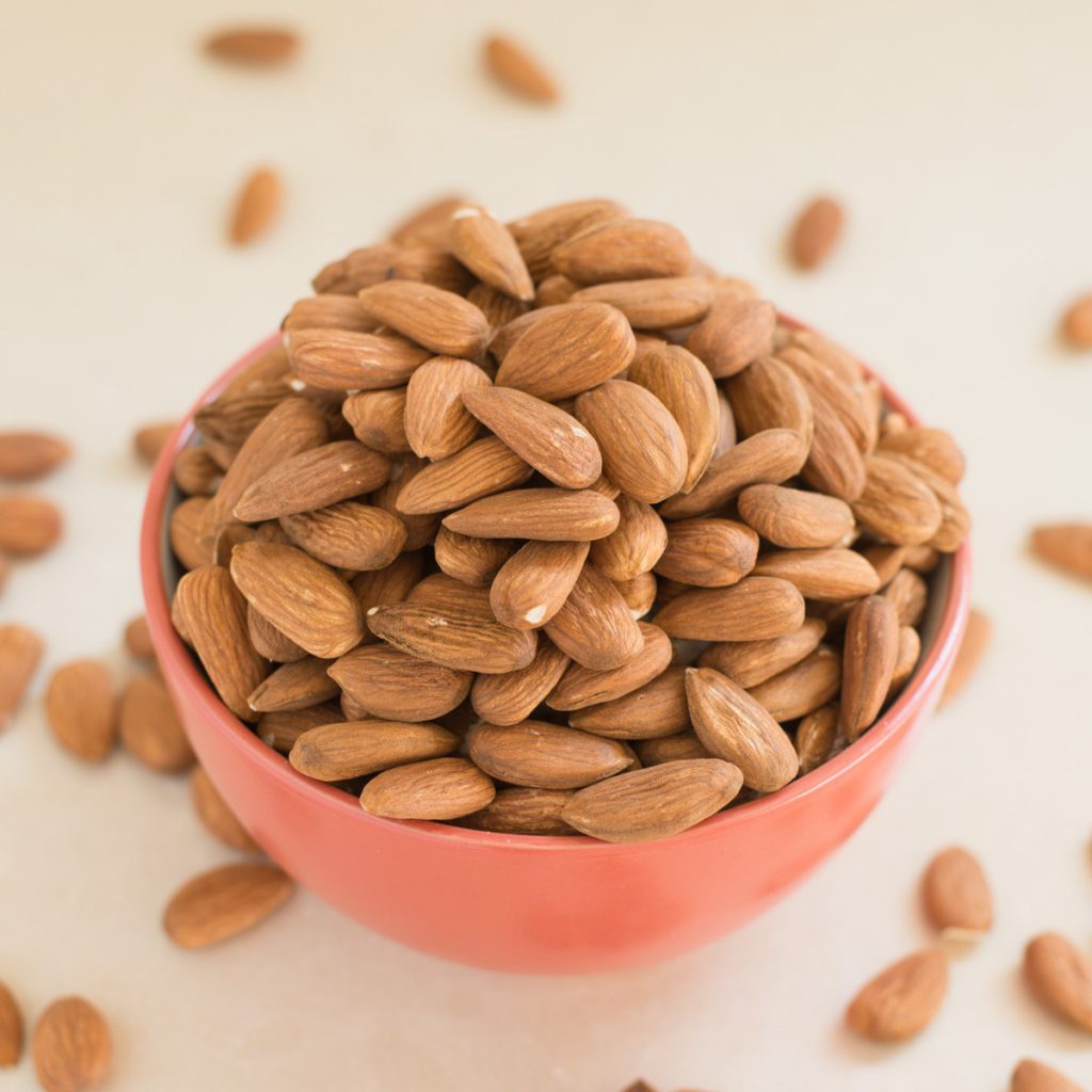 הפתעה בט”ו בשבט by hodaya hana - Illustrated by ענת שפיצן - Ourboox.com