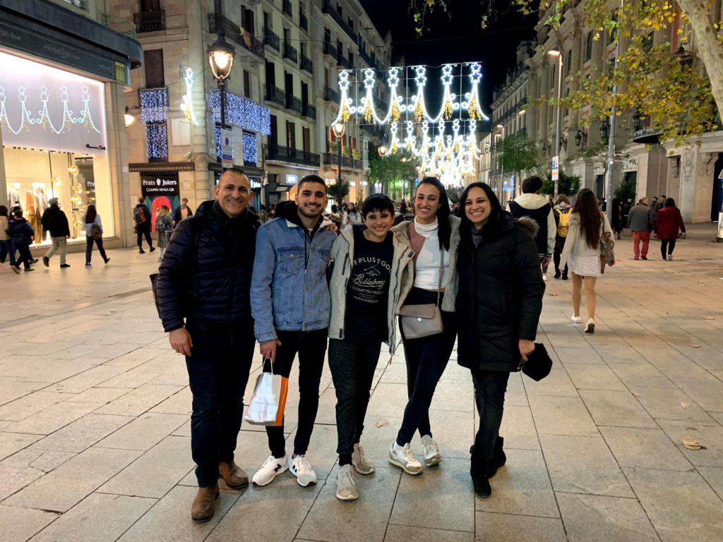 תמונה משפחתית בברצלונה