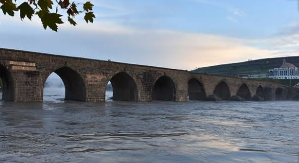 DİYARBAKIR’IN İNCİLERİ by Fatma saz - Ourboox.com