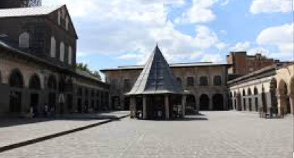 Cami, 639 yılında Diyarbakır