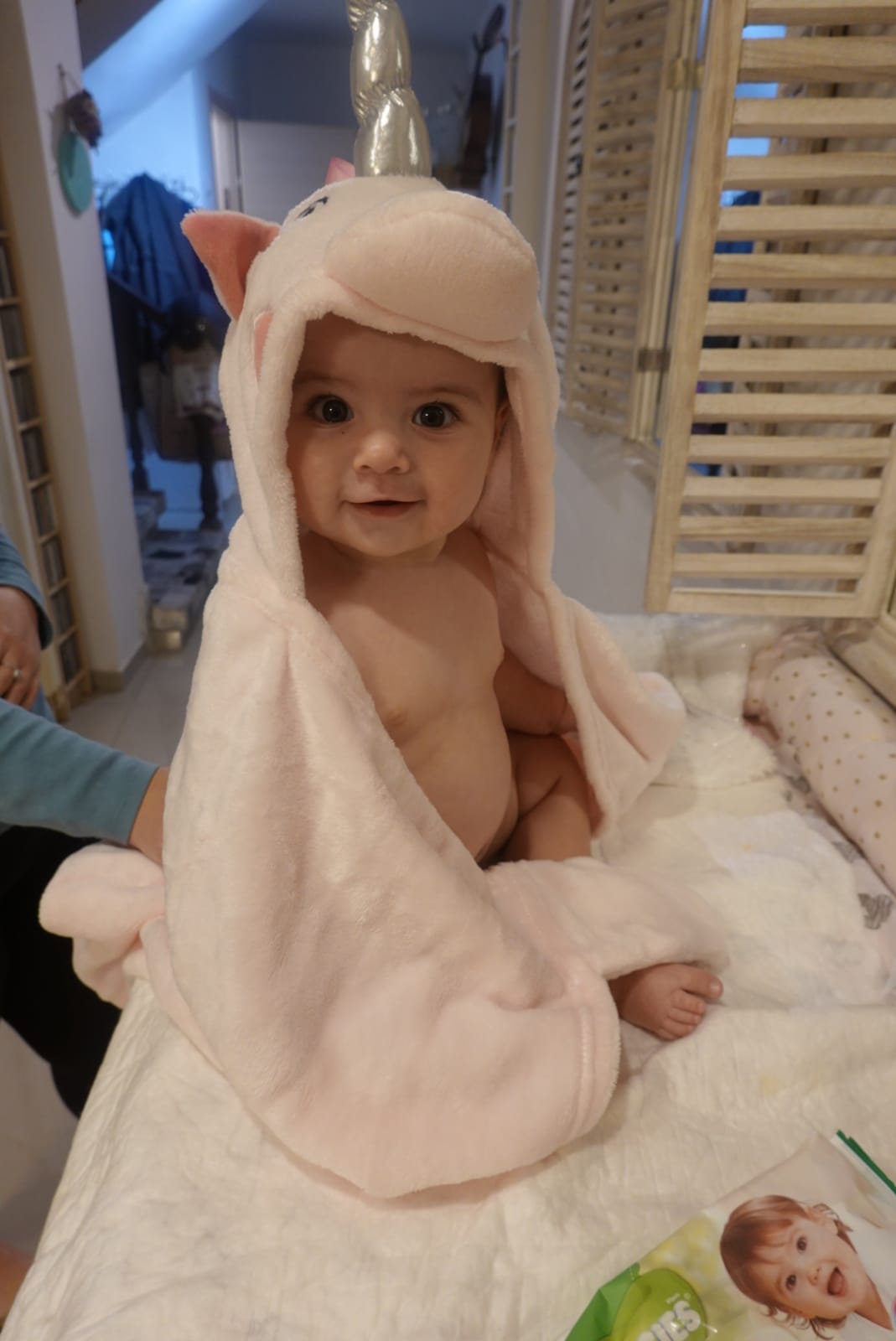 הנכדות שלי by Shoshi Kugman - Illustrated by שושי קוגמן - Ourboox.com