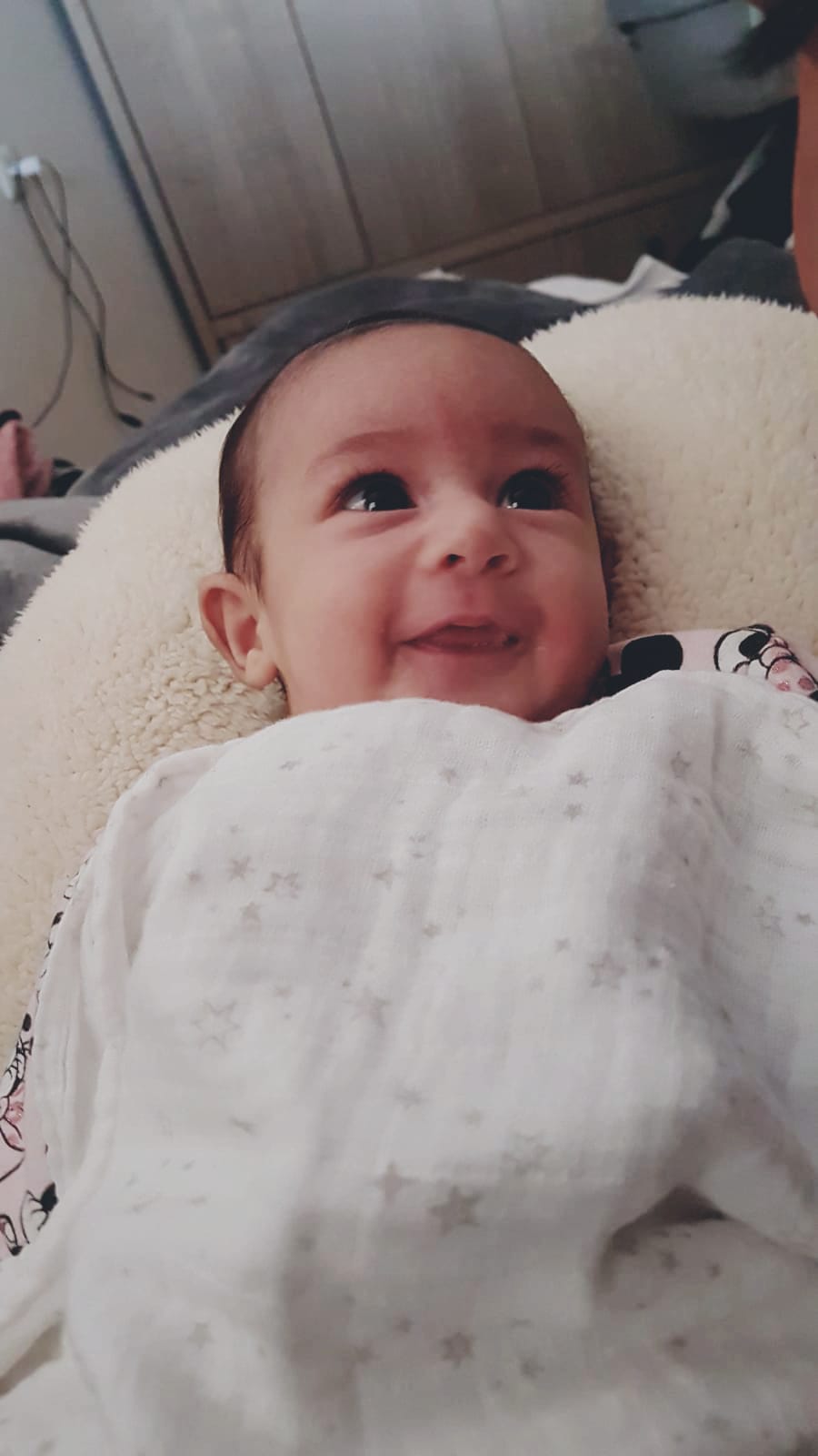 הנכדות שלי by Shoshi Kugman - Illustrated by שושי קוגמן - Ourboox.com