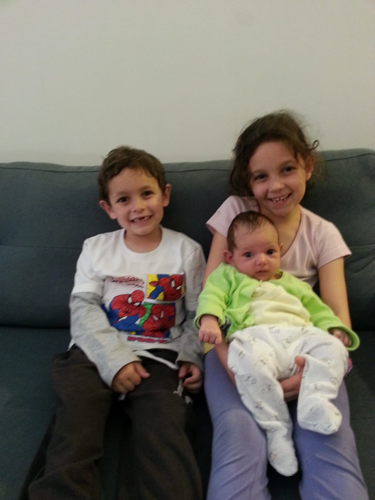 עבודת שורשים by neta canetti - Illustrated by נטע קנטי - Ourboox.com