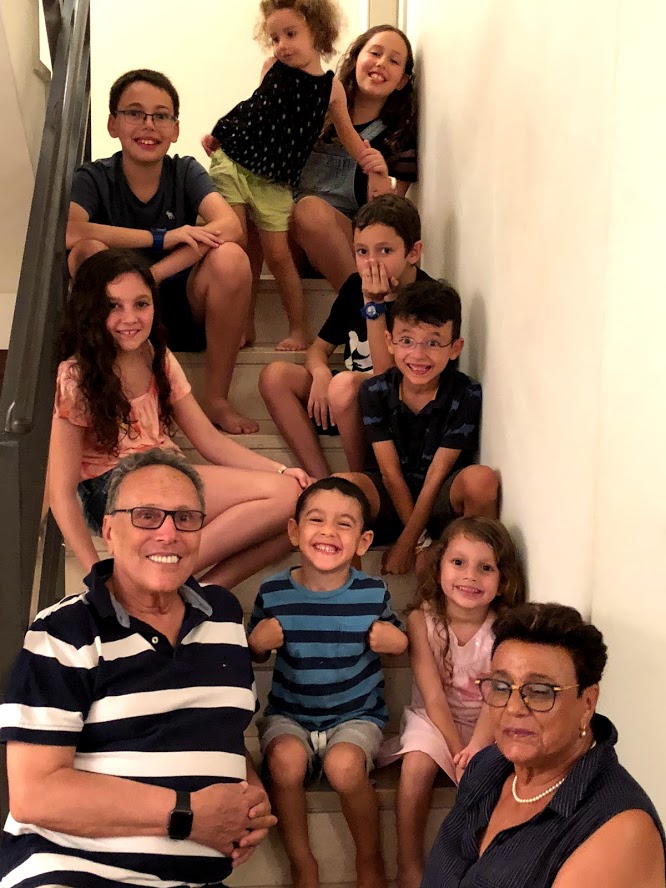 עבודת שורשים by neta canetti - Illustrated by נטע קנטי - Ourboox.com