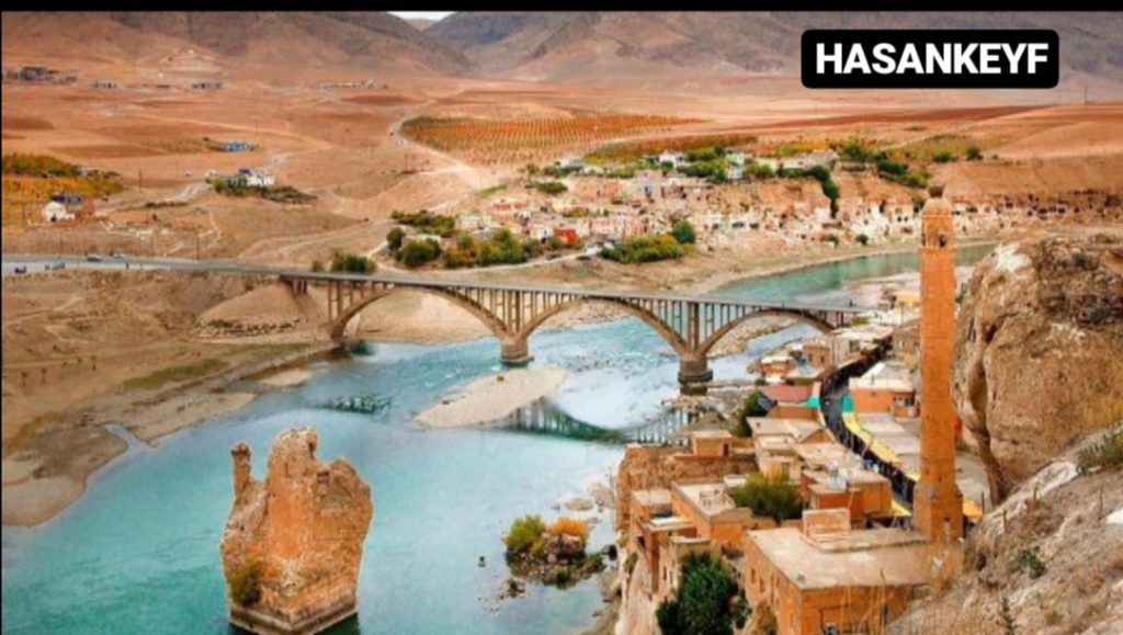 BENİM ÜLKEM by MERT PEKMEZ - Ourboox.com