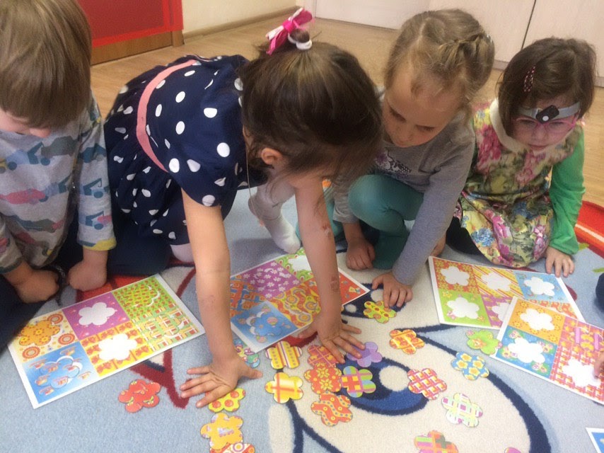 Зберемо квітковий килимок