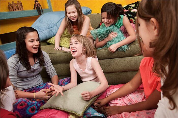 לשון הרע, דבר נורא by hadar shaer - Illustrated by עדי לוי והדר שאער  - Ourboox.com