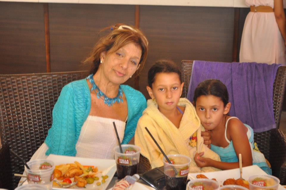 תמונות מספרות משפחה by iris levi - Illustrated by עריכה -איריס לוי - Ourboox.com