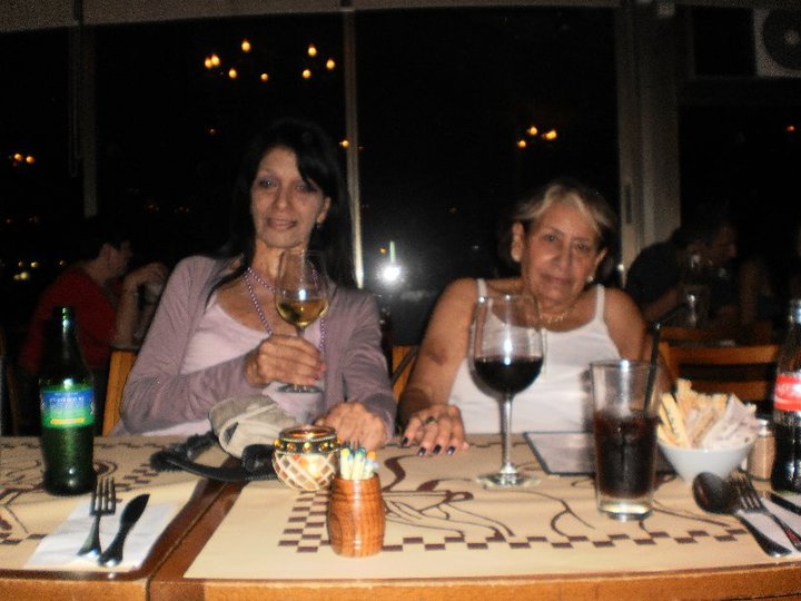 תמונות מספרות משפחה by iris levi - Illustrated by עריכה -איריס לוי - Ourboox.com