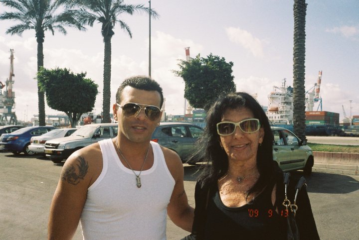 תמונות מספרות משפחה by iris levi - Illustrated by עריכה -איריס לוי - Ourboox.com