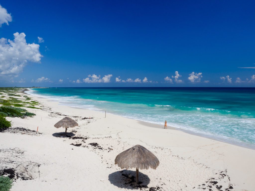 Les plus belles îles du monde by Agata Staszkiewicz - Ourboox.com