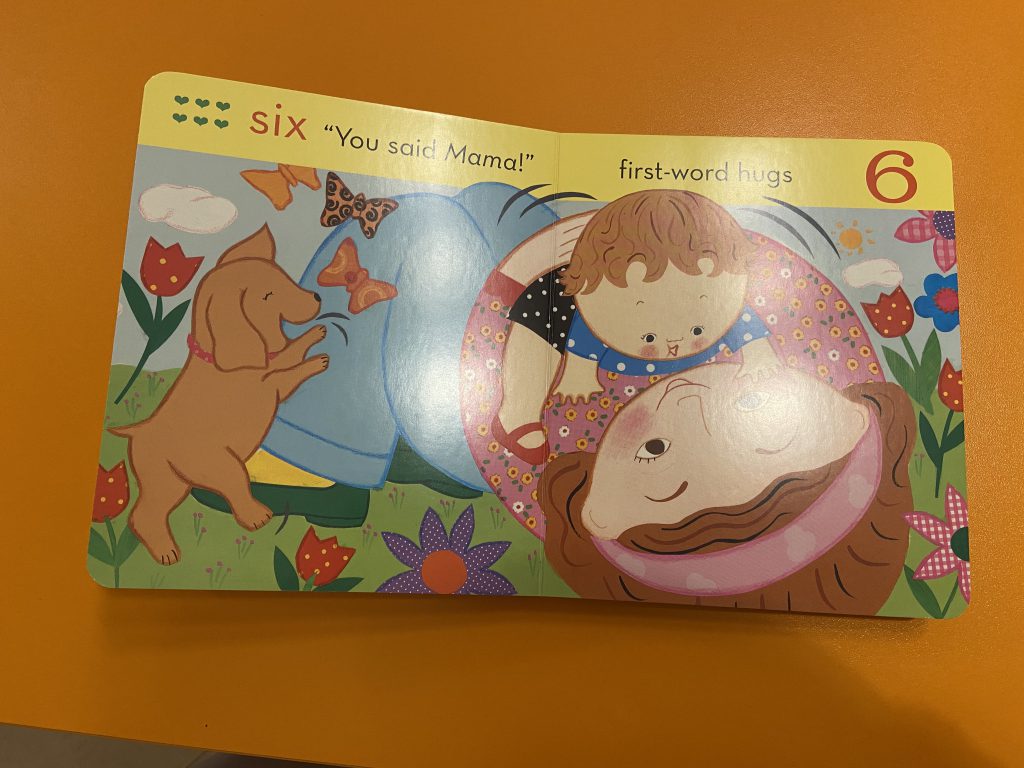 Mommy hugs by Rosanna Maragno - Ourboox.com