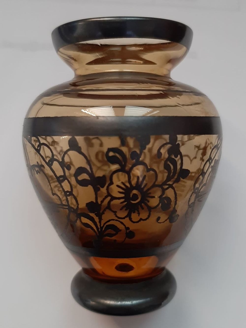 מילים בדמדומים by iris levi - Illustrated by   כתבה -איריס לוי - Ourboox.com