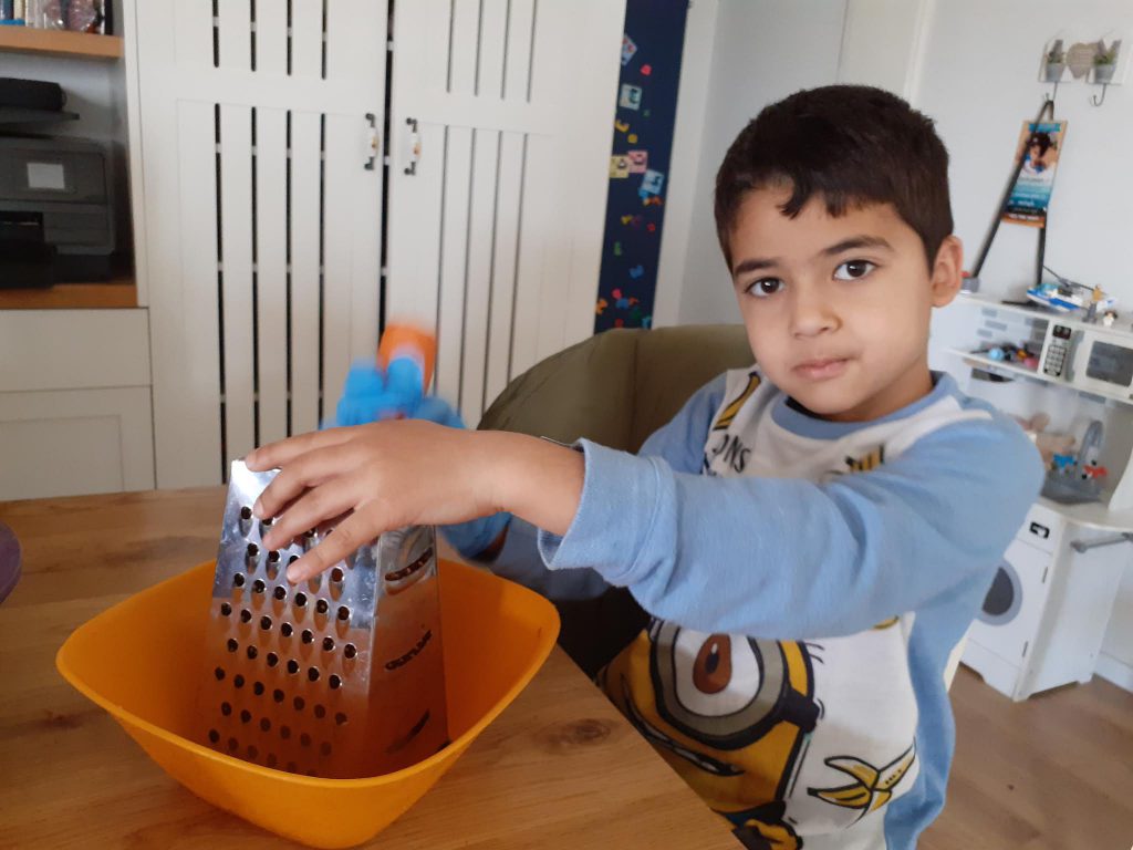 יומן קורונה by yasmin - Ourboox.com