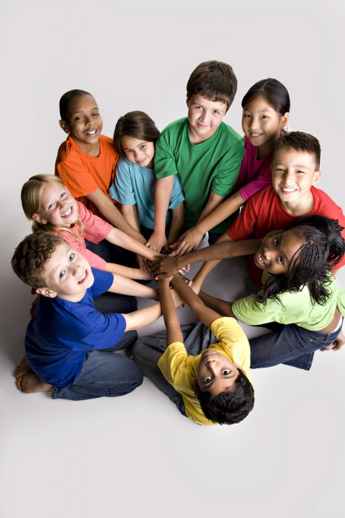 קבלת השונה בחברה by naama malka - Illustrated by נעמה מלכה ומאי חדד - Ourboox.com