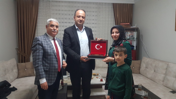 “BİR ŞEHİR BİR ŞEHİT” Şehit Aileleri ile Tanışma by Fatma IŞIK KAVAK - Ourboox.com