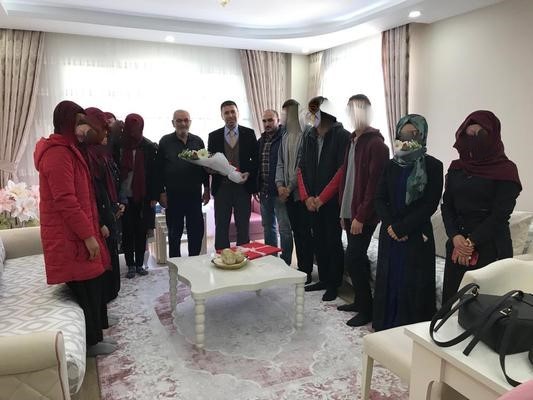 “BİR ŞEHİR BİR ŞEHİT” Şehit Aileleri ile Tanışma by Fatma IŞIK KAVAK - Ourboox.com