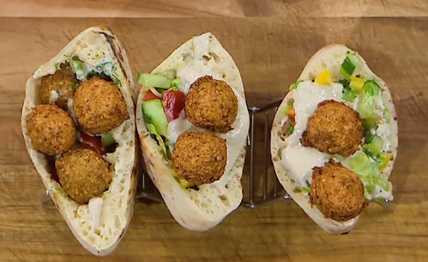 טיול יום ירושלים לתלמידי כיתות ה’ בבית הספר היסודי “עמית” במודיעין מכבים רעות by BarElmaliach - Illustrated by בר אלמליח, חן בן זקן, לינוי גואטה ואביה סוויסה-שקד - Ourboox.com