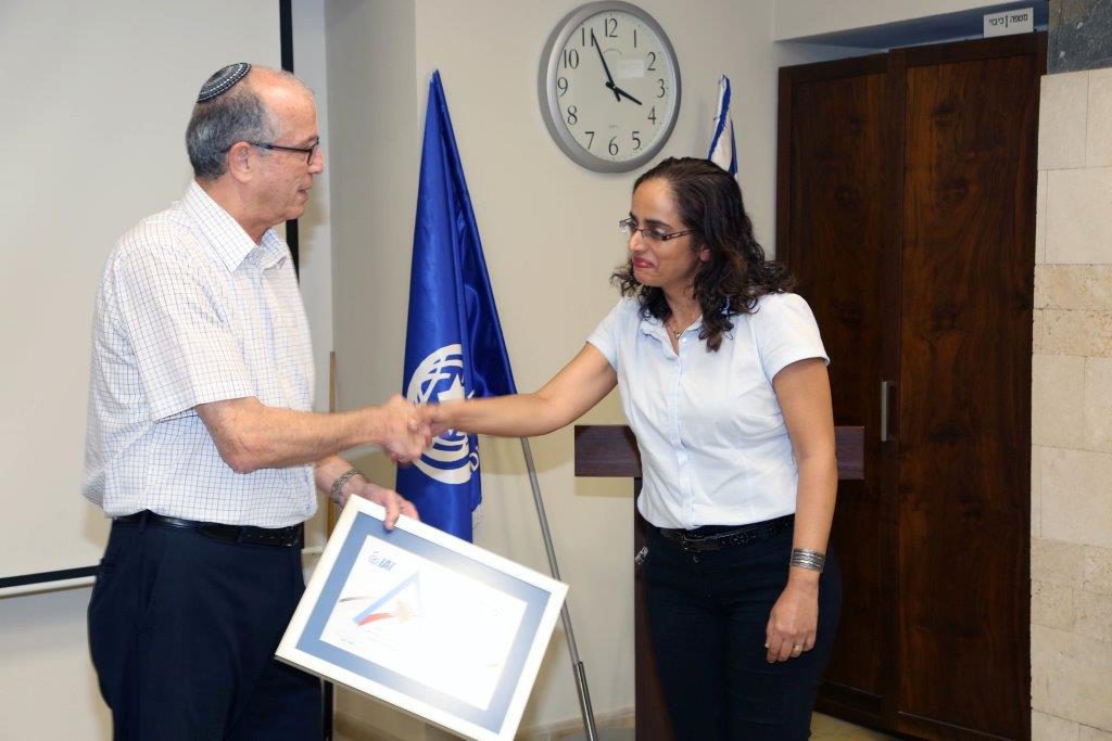 יפעת מאי 2020 by meir - Ourboox.com