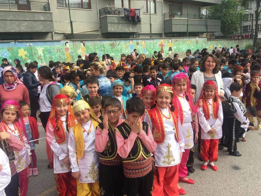 GÖKKUŞAĞI GÜNLERİNİ HAYAL EDİYORUM by Fatma Tandoğan Şahin - Ourboox.com