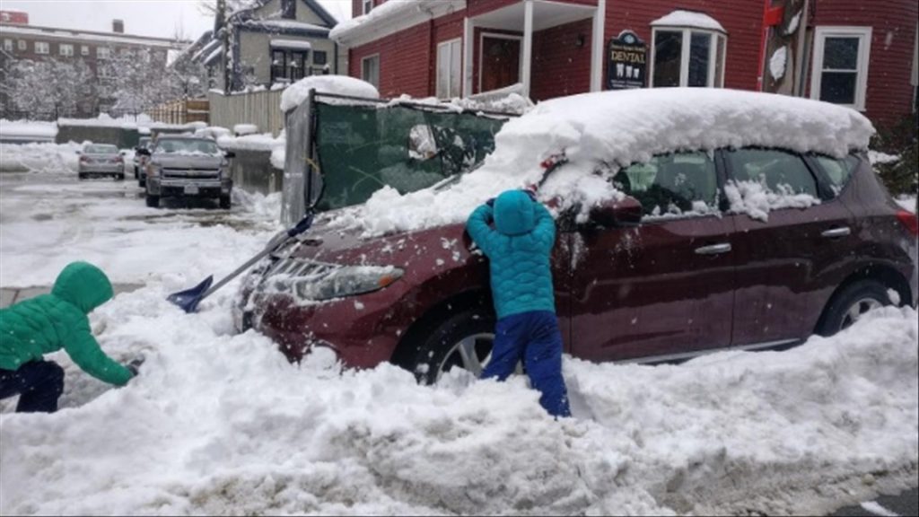 The magic castle by adi uhlmann stefanski naama shiloah - Ourboox.com