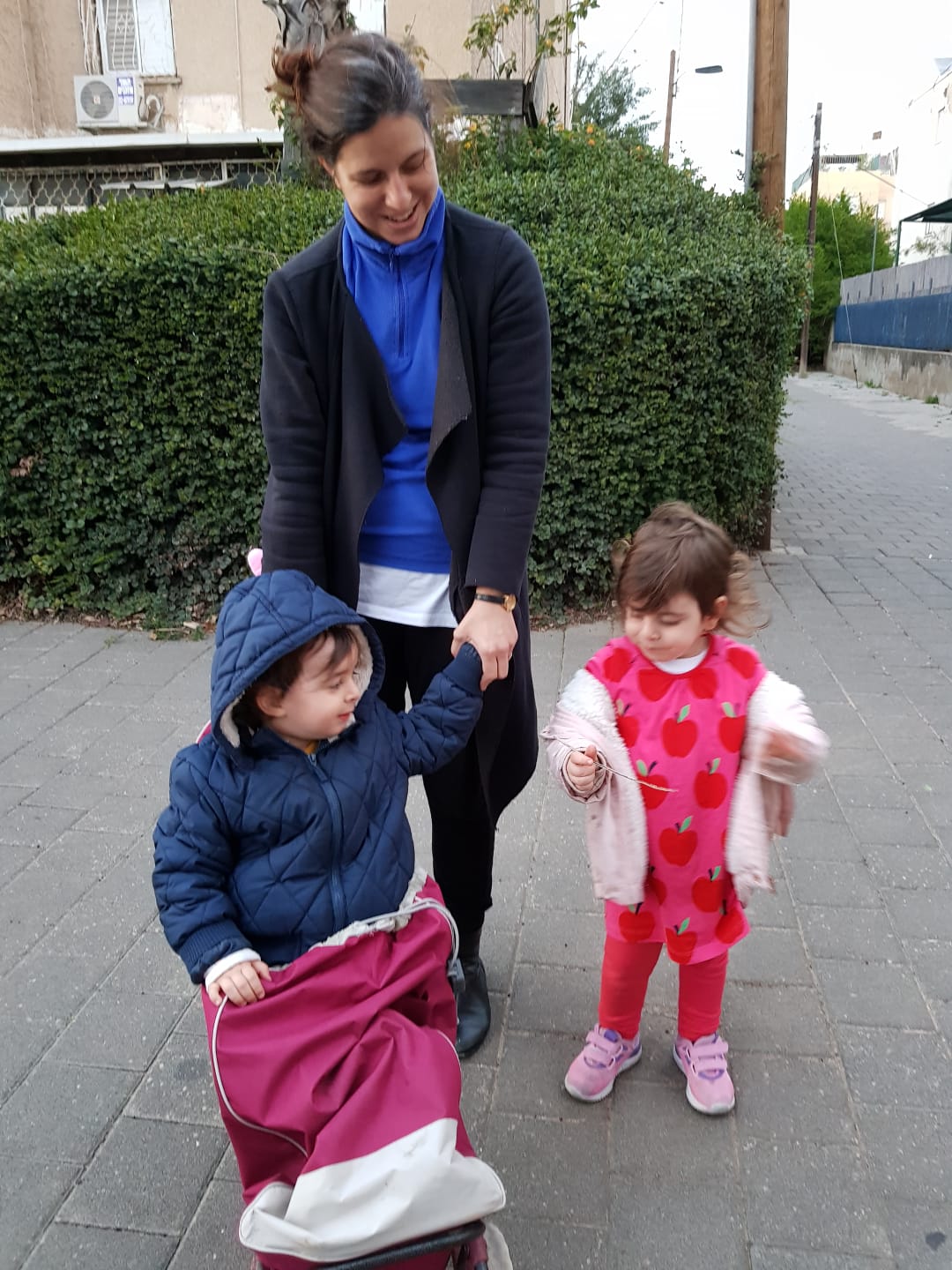 מי -ב-סל, מאת סבתא ללה מרום by Lea Marom - Illustrated by סבתא ללה מרום - Ourboox.com