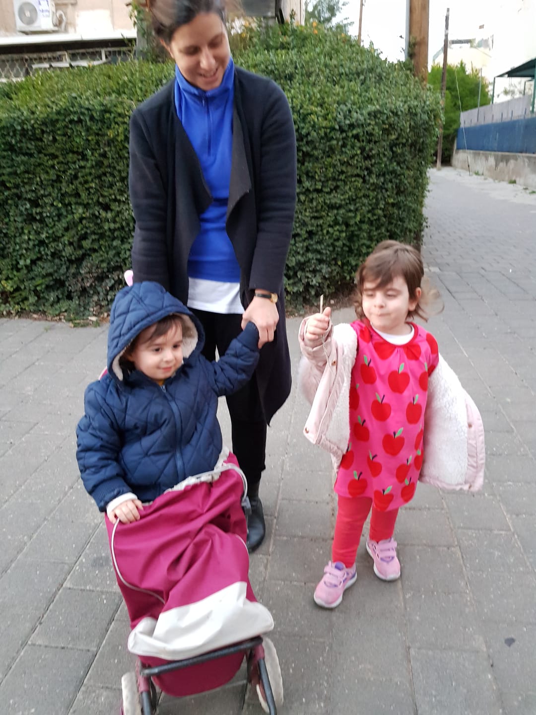 מי -ב-סל, מאת סבתא ללה מרום by Lea Marom - Illustrated by סבתא ללה מרום - Ourboox.com