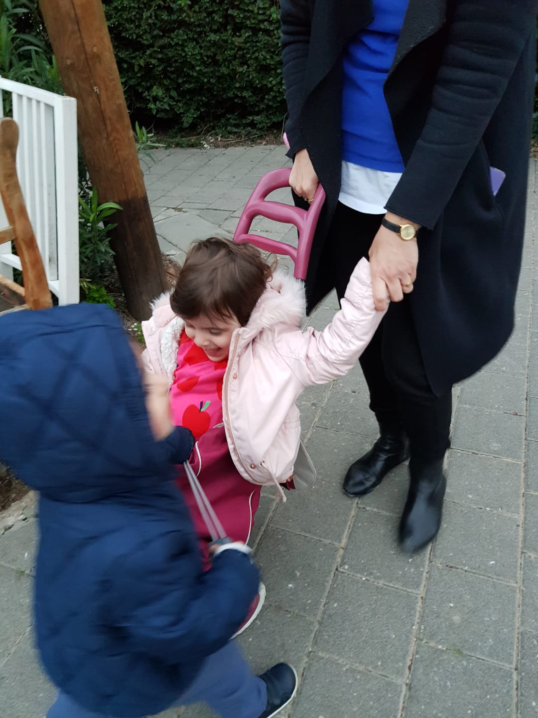 מי -ב-סל, מאת סבתא ללה מרום by Lea Marom - Illustrated by סבתא ללה מרום - Ourboox.com