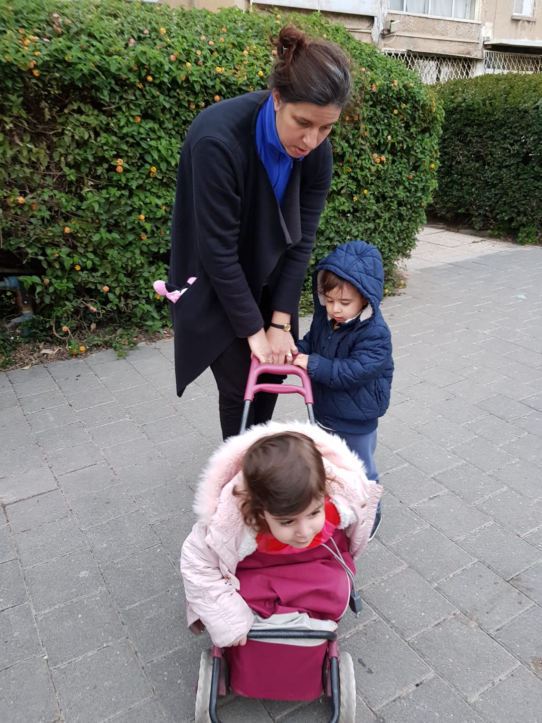 מי -ב-סל, מאת סבתא ללה מרום by Lea Marom - Illustrated by סבתא ללה מרום - Ourboox.com