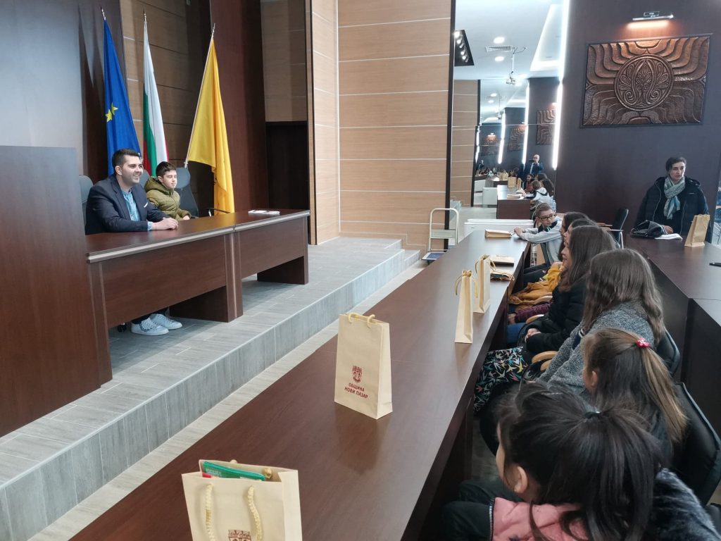 Пети а клас by valya videva - Ourboox.com