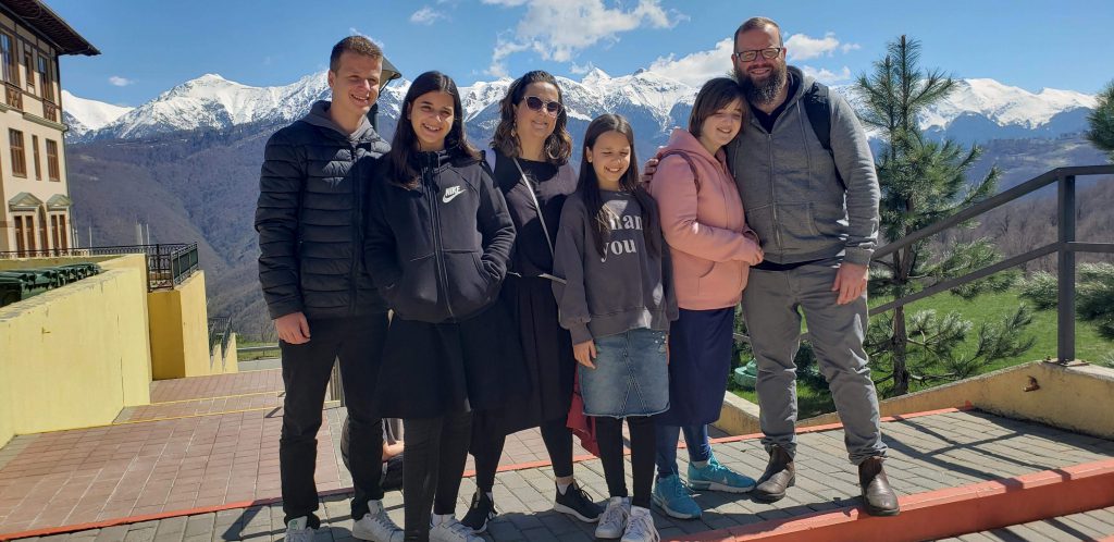 החוברת של שירה by adi oved - Ourboox.com