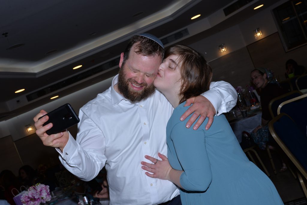 החוברת של שירה by adi oved - Ourboox.com